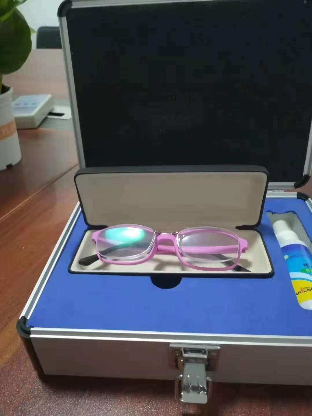 復合三用眼鏡,復合眼鏡,防近視,視力養(yǎng)護,三用眼鏡“加盟視力防控品牌哪家好，護目亭防近視復合三用眼鏡放心產品